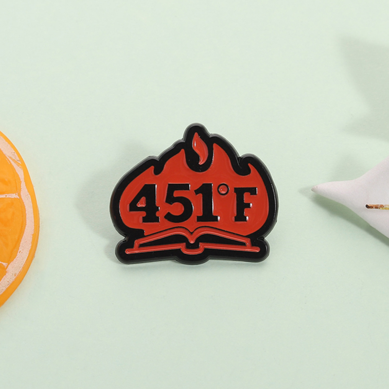 Fahrenheit 451 Book Enamel Pin - مراجعة Science Buddies وسعره